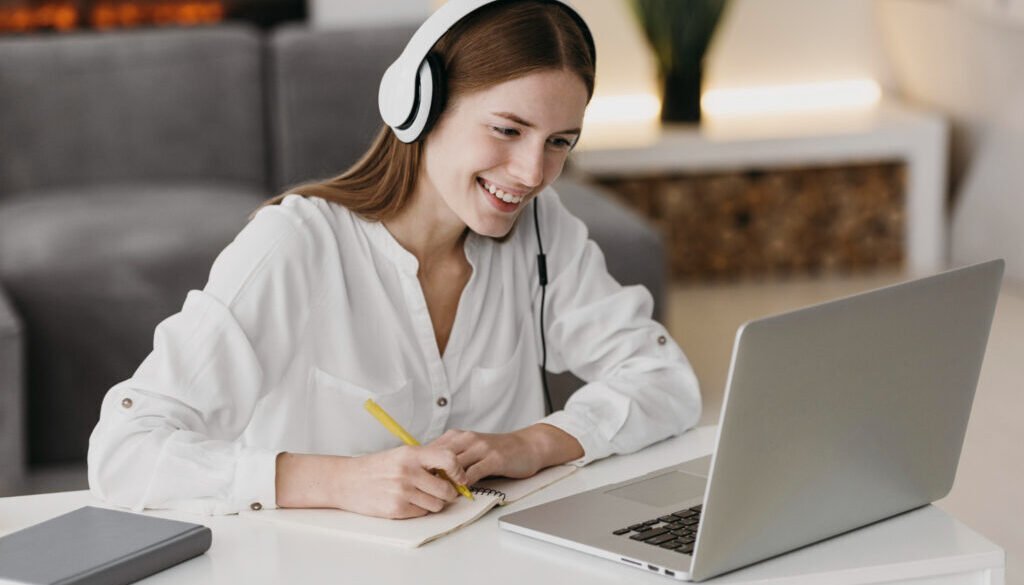 SEO Optimized Blog The Future of Online Learning Is Traditional College Still Worth It