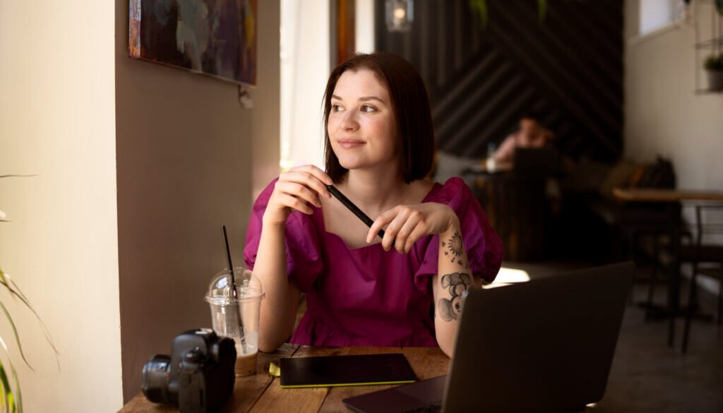 Best Side Hustles in 2025 to Earn Extra Income