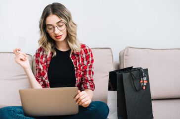 The Pros and Cons of Running a Physical Store vs an Online Store